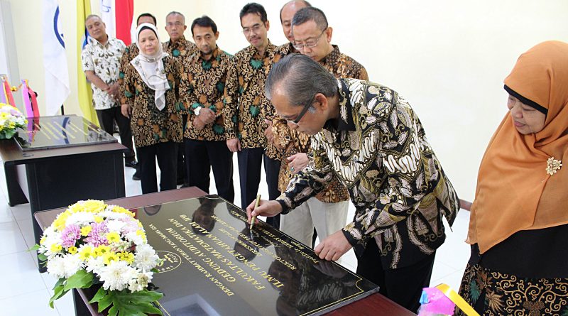 Peresmian Auditorium dan Gedung Departemen Biologi