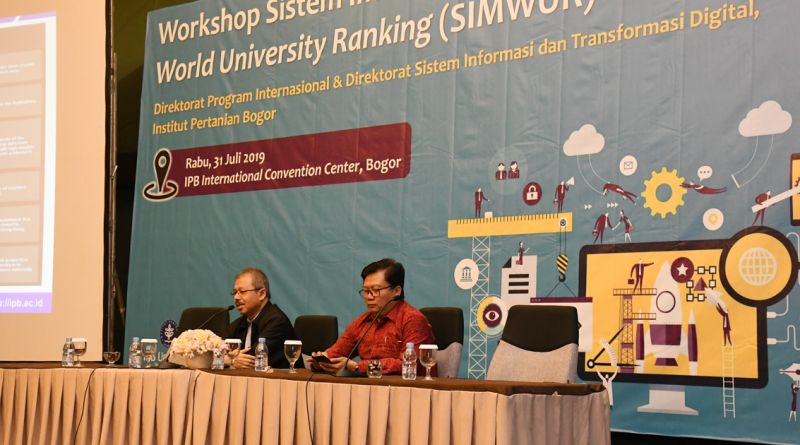 Pelatihan Penggunaan Sistem Informasi Manajemen Data World University Ranking (SIMWUR)